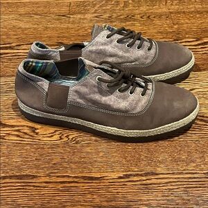 UGG Men's Brown and Gray Oxfords